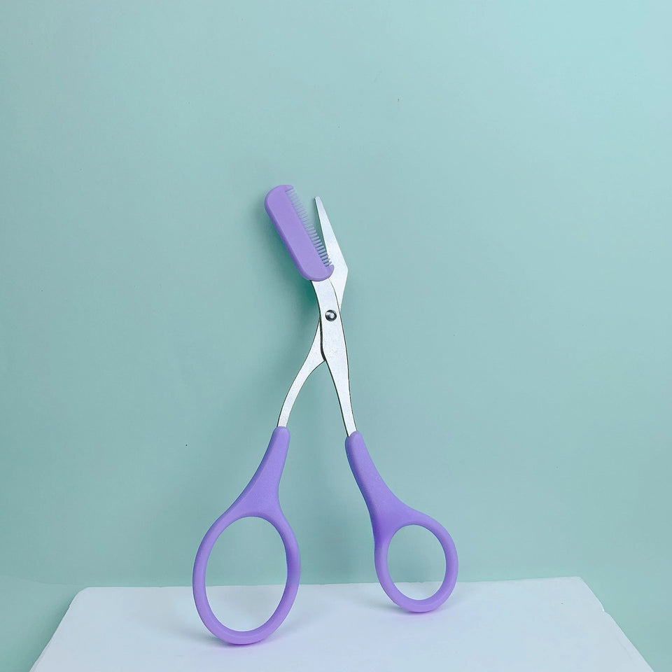 Eyebrow trimming scissors