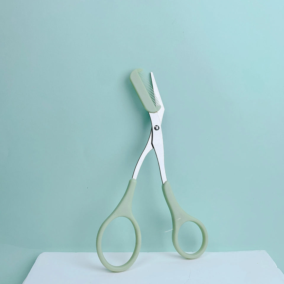 Eyebrow trimming scissors